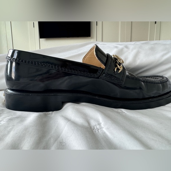 CHANEL black patent leather moccasins Chanel loafers - Picture 7 of 10